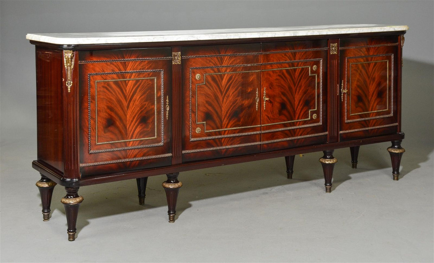 Louis XVI Mah. Sideboard 96x21x41h