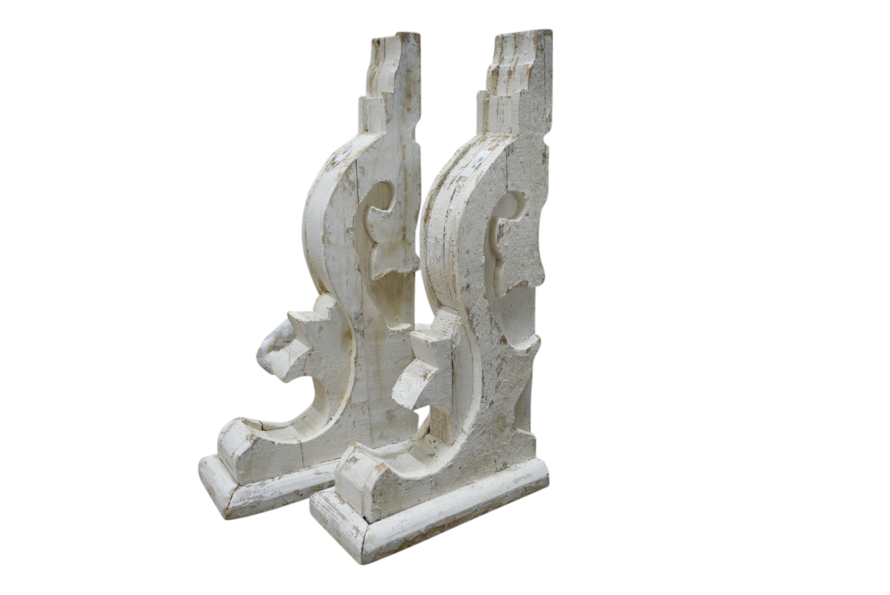 White Corbels PAIR 14x7x28ea